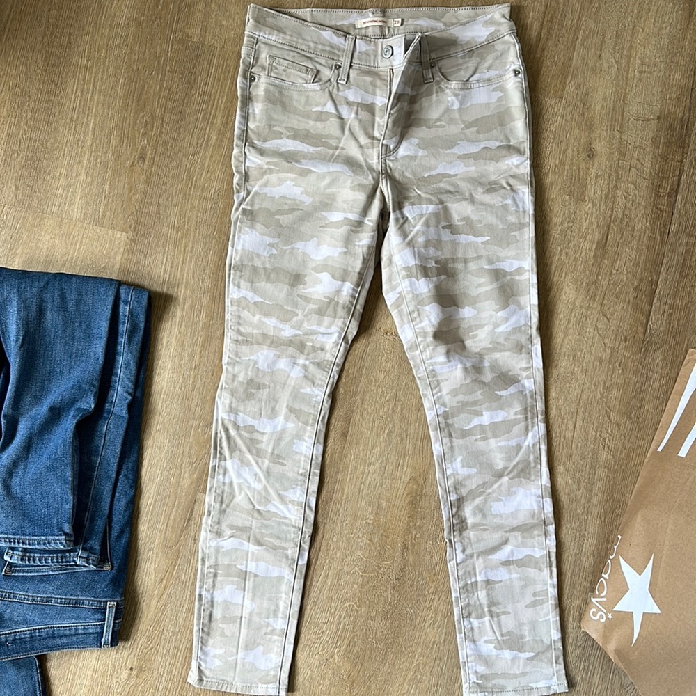 Levi's 311 Shaping Skinny Jeans in Camo Cream
